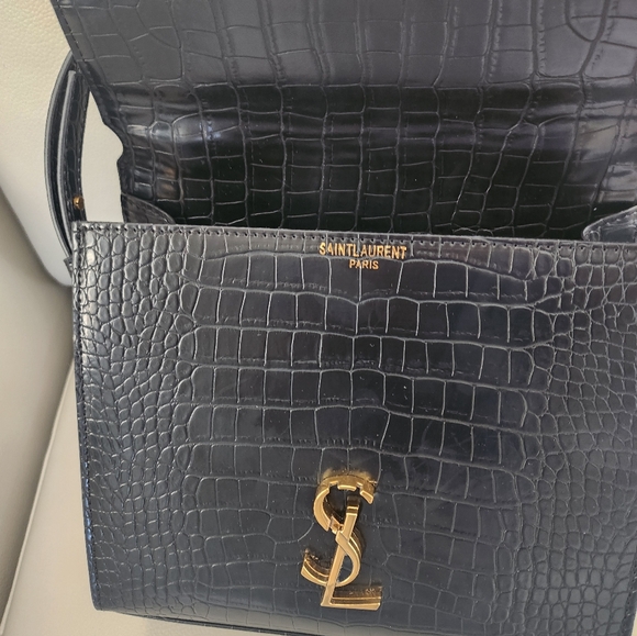 Cassandra Top Handle Crocodile embossed Medium Bag - Picture 5 of 6